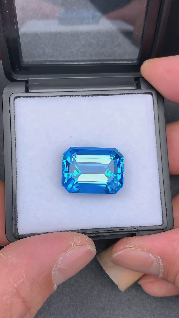 【闪购商品】托帕石裸石未镶嵌16.29克拉