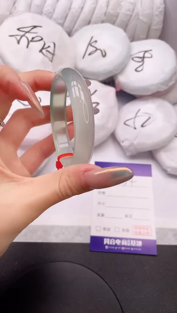 【闪购商品】石英质玉手镯未镶嵌20K234-52