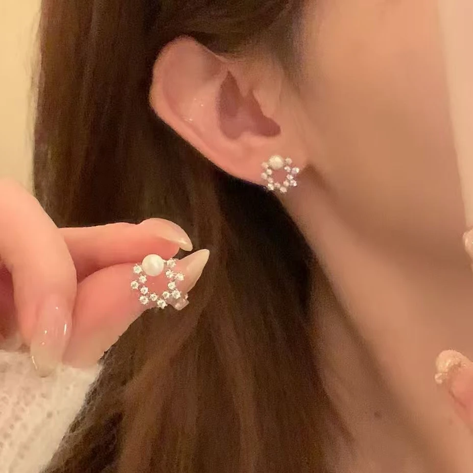 铜合金锆石耳饰 早秋韩系闪锆满天星珍珠耳环女气质百搭耳针耳饰