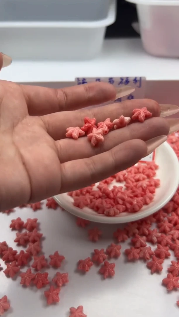 未镶嵌拼合珍珠（马贝珠）颈饰x979女*王贝醒狮*6颗