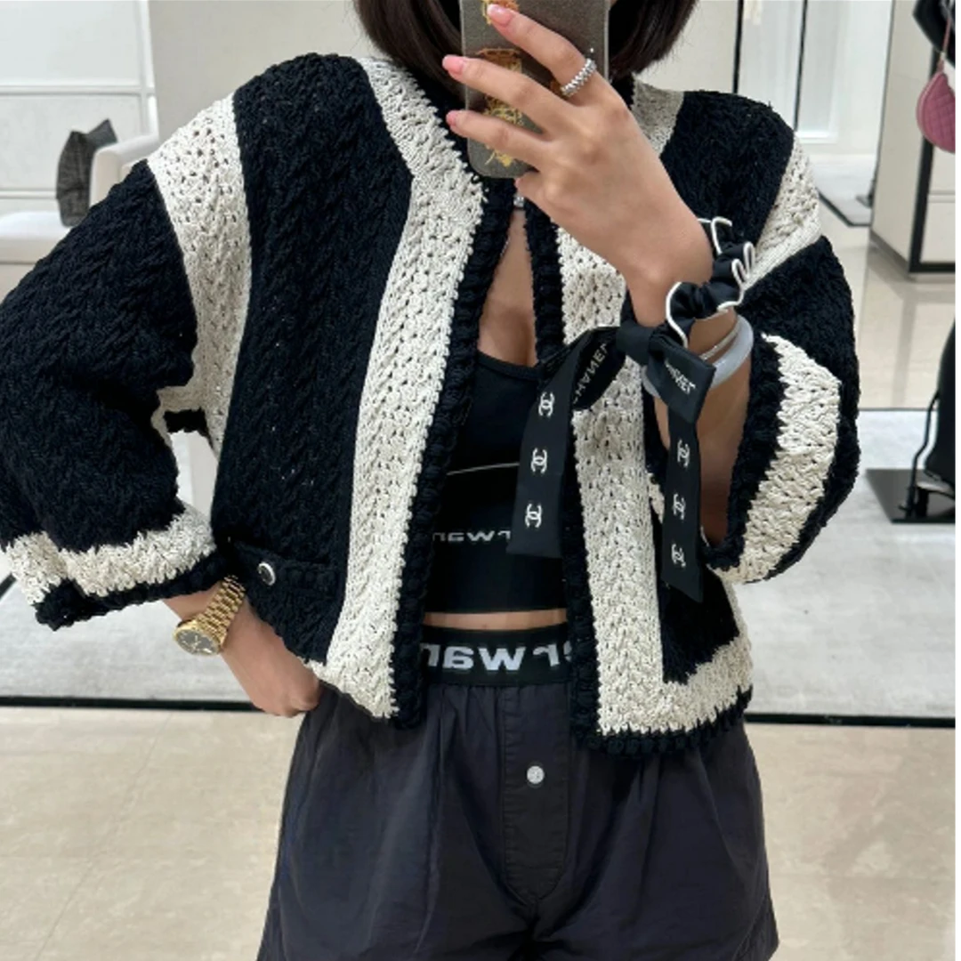 99新 Chanel/香奈儿 22c早春黑白镂空编织开衫外套 38码