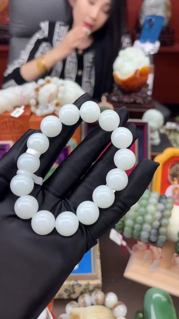 未镶嵌手串和田玉董小姐推荐 多样性发货 拍一发一alms15