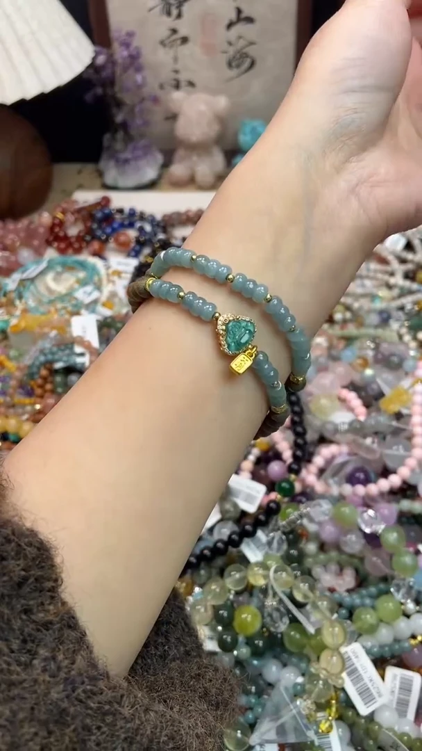 未镶嵌翡翠手饰297