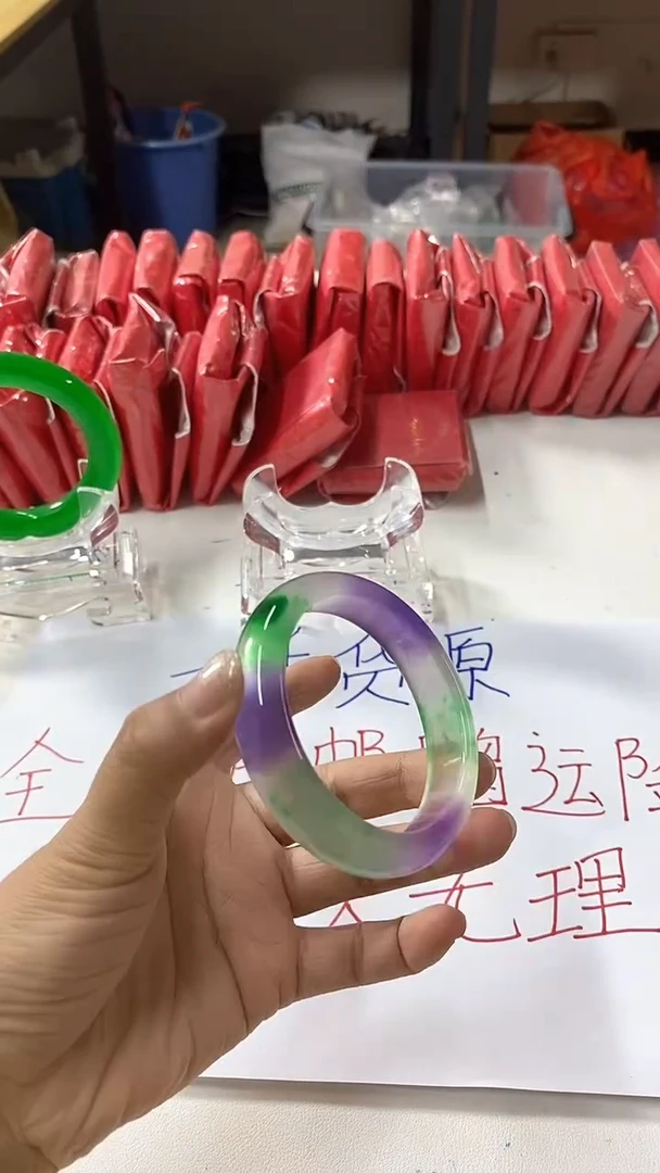 流行美曼德勒真实好看直播间V292