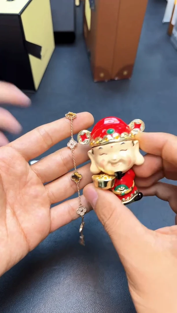 瓷片全新正品一件不留@@WE1305