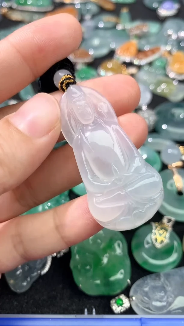 颈饰未镶嵌翡翠吊坠