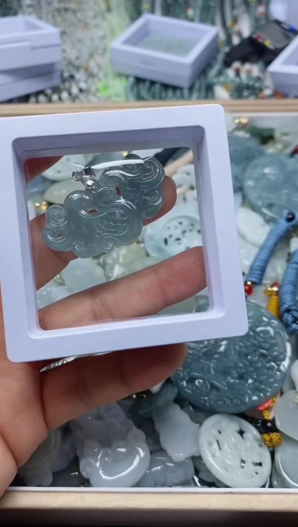 【闪购商品】翡翠吊坠(不含链)未镶嵌39953