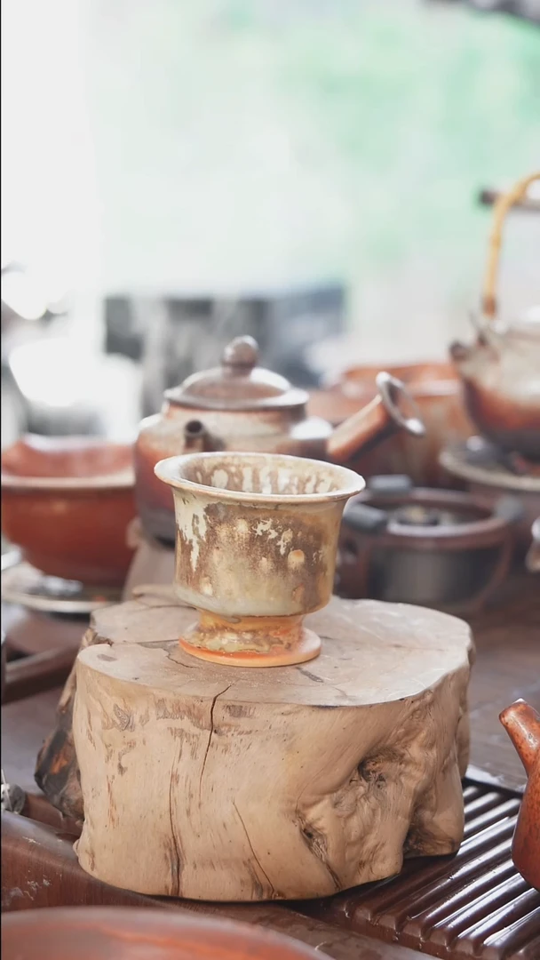 紫砂全手工高足马蹄杯