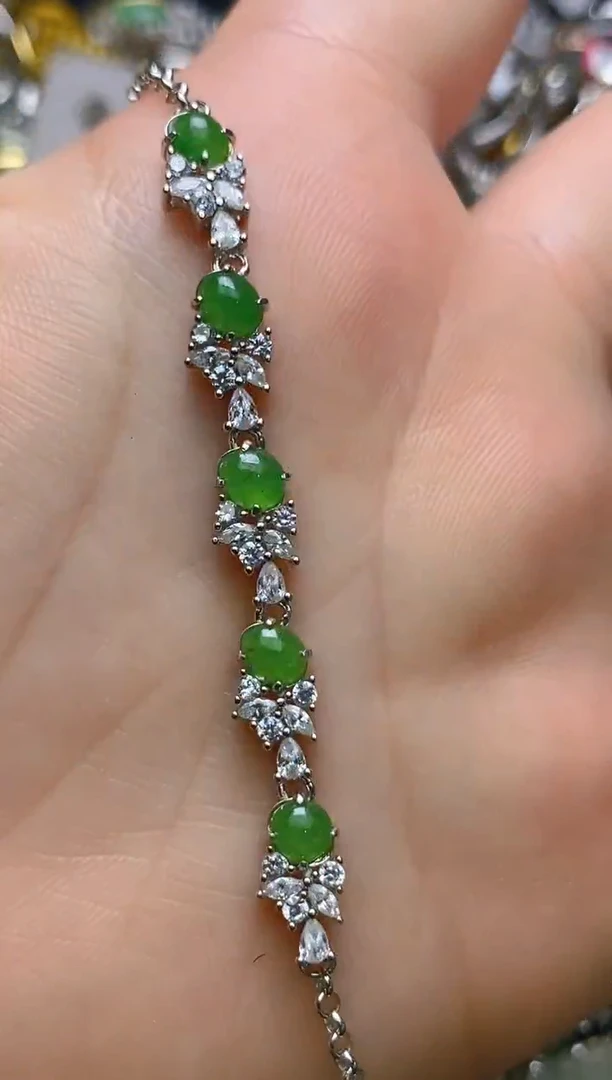 银S925镶嵌戒指翡翠百内无证书