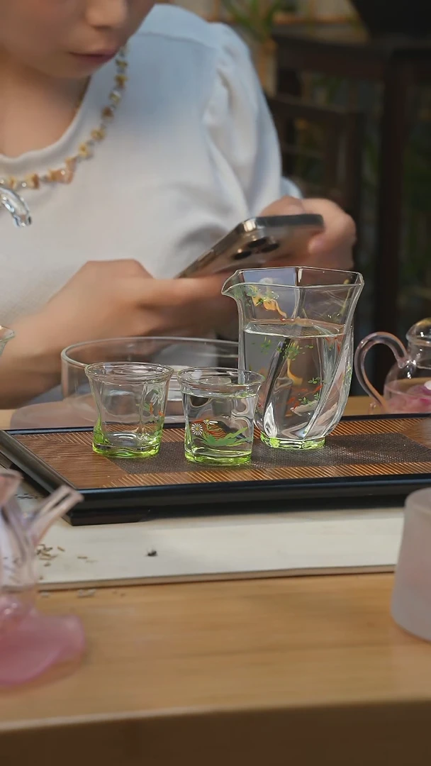 玉见手绘炫纹公道杯+两个手绘清韵杯