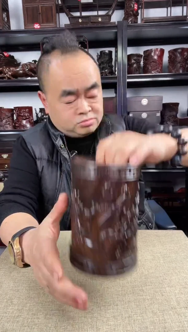木老李红木工艺品喜上眉梢笔筒