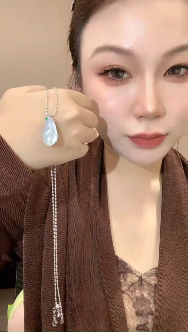 吊坠(不含链)18K金镶嵌翡翠77-吊坠