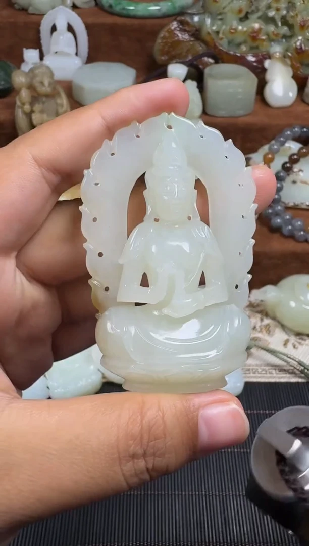 颈饰未镶嵌和田玉1
