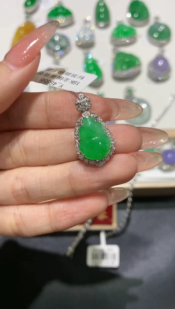 【闪购商品】翡翠吊坠(不含链)18K金镶嵌团购3
