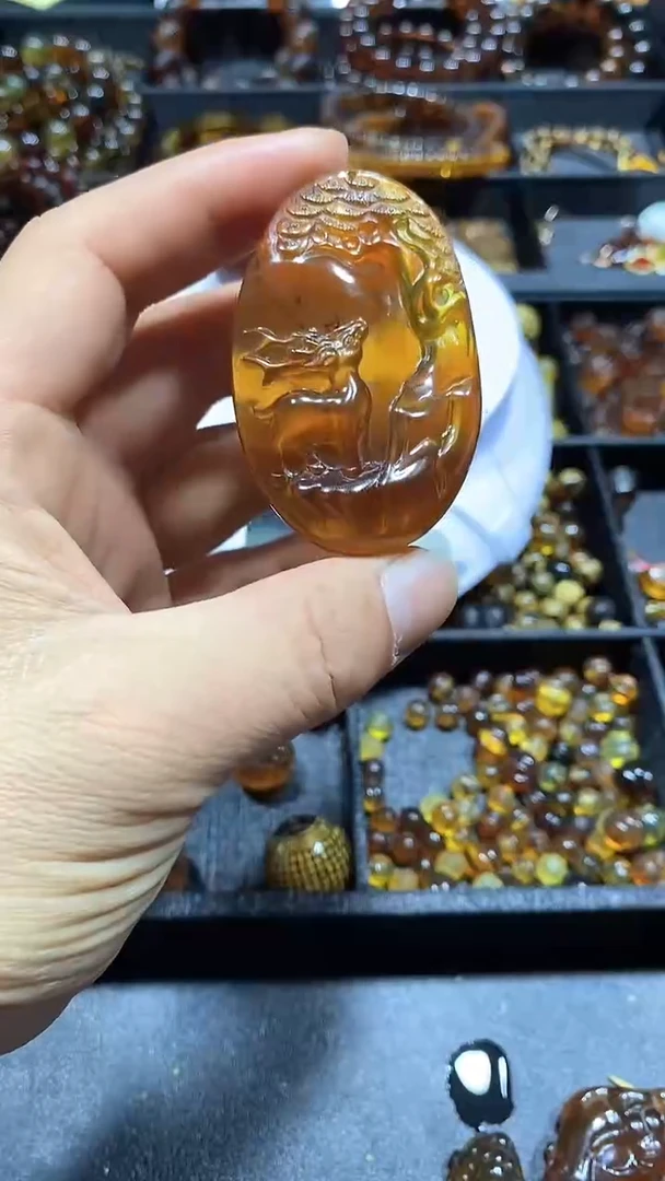 绿珀颈饰未镶嵌天然缅甸琥珀
