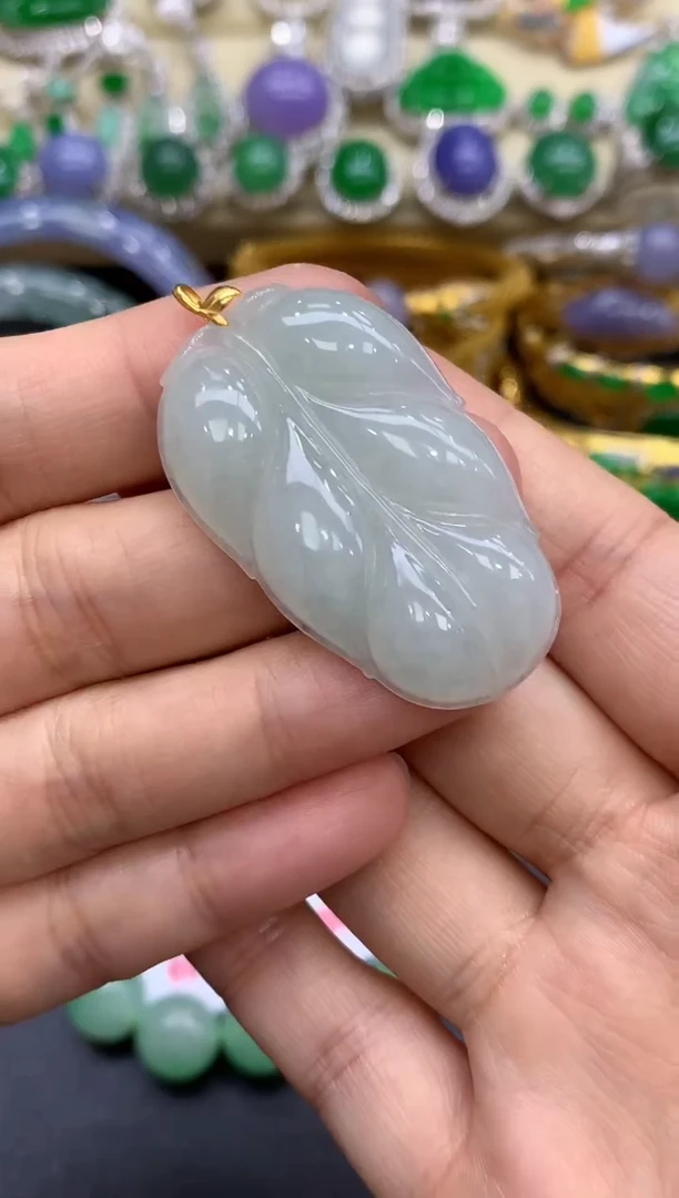 颈饰18K金镶嵌翡翠104-中国好珍宝