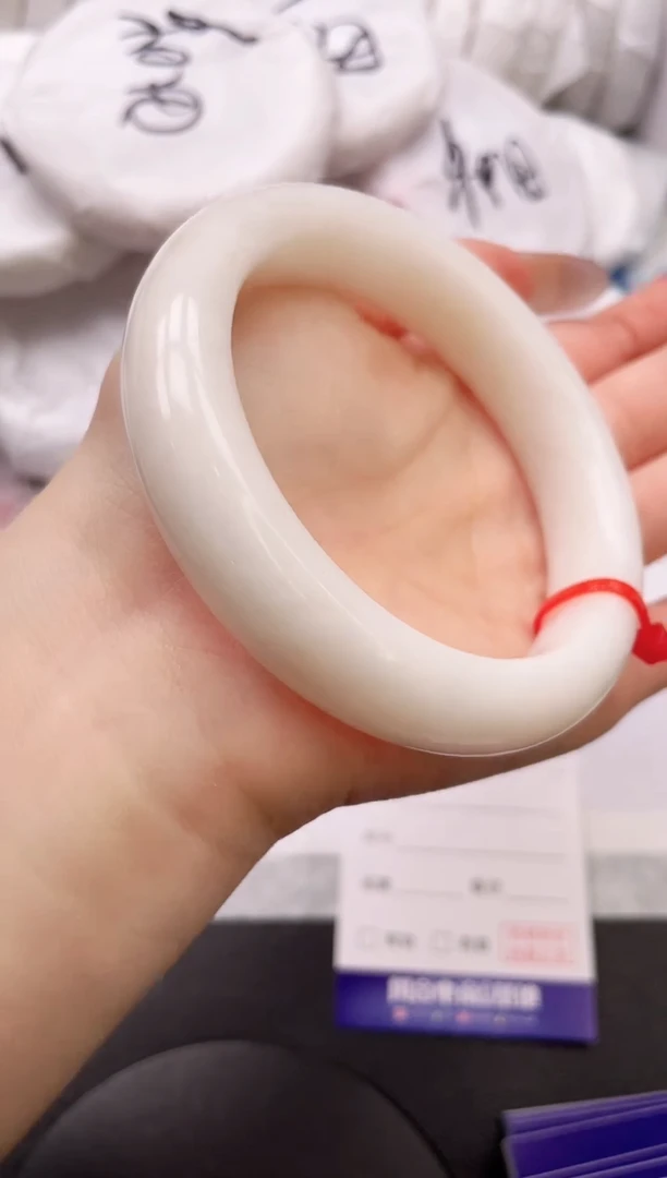 【闪购商品】和田玉手镯未镶嵌12K128-61