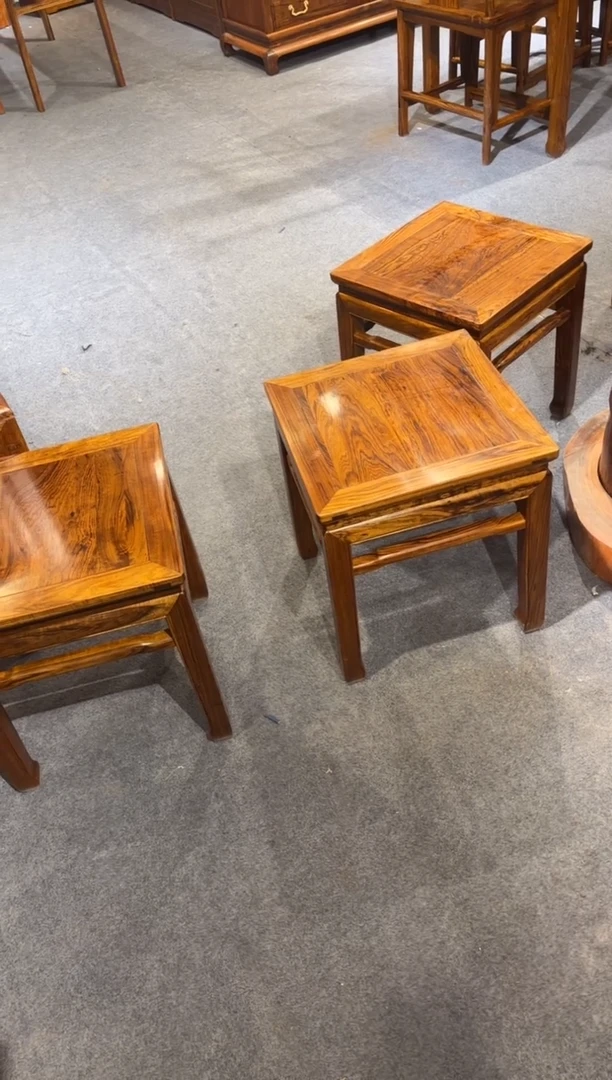 【闪购商品】花梨木类三个凳子00000000000