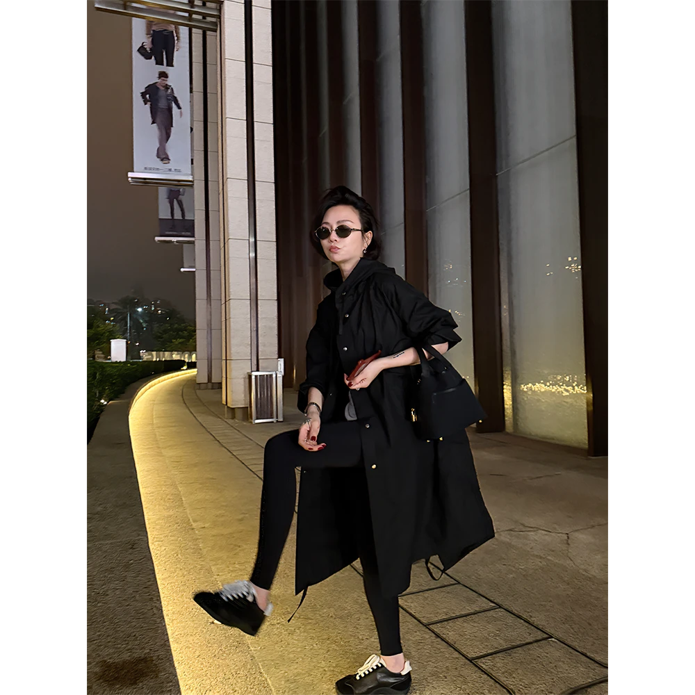 SHIIEELL2025年新款宽松黑色时尚连帽印花字母廓形风衣外套Z9357