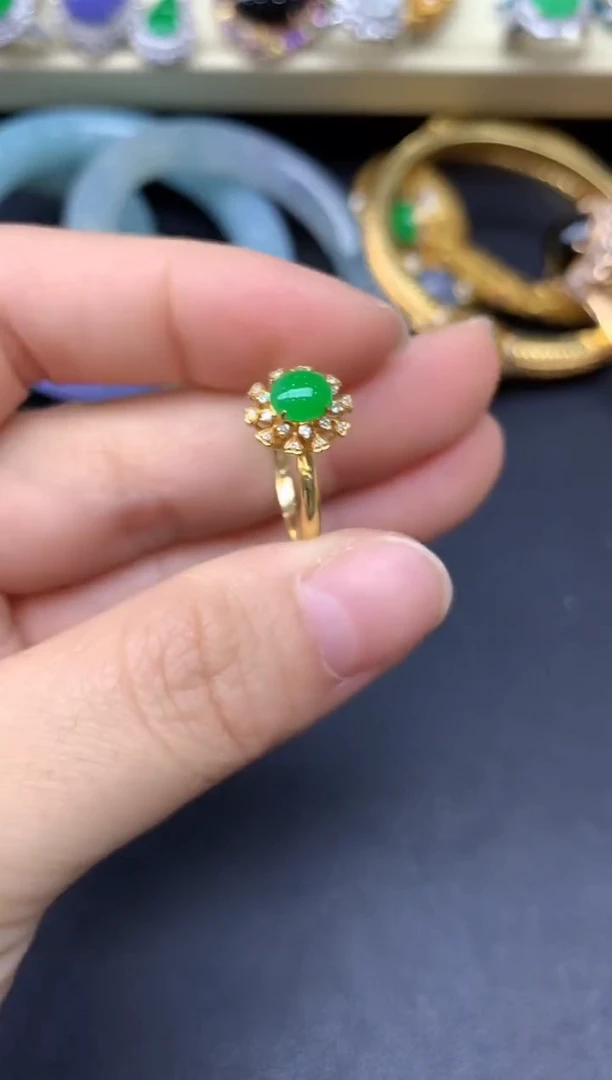18K金镶嵌戒指翡翠260-雪姐翡翠天天见