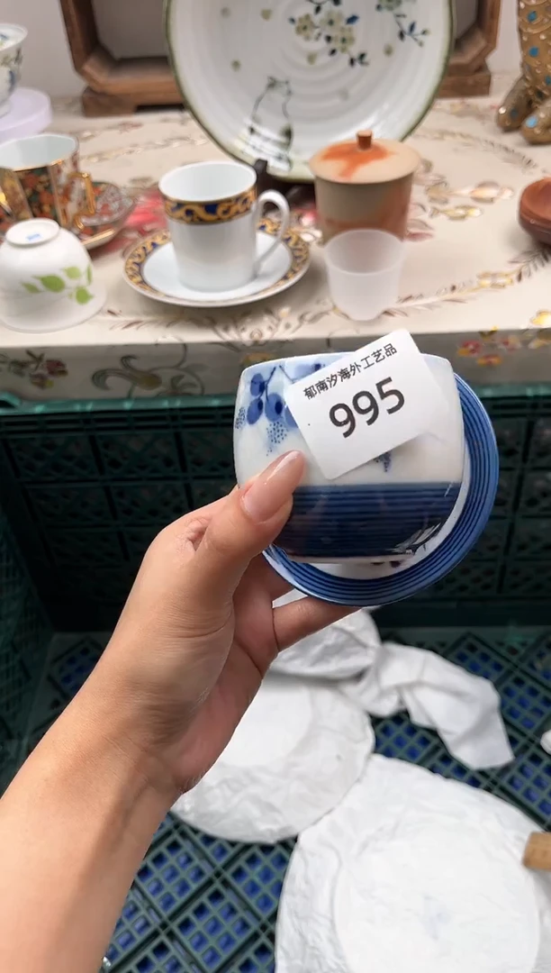 瓷片爱**吧Q         995