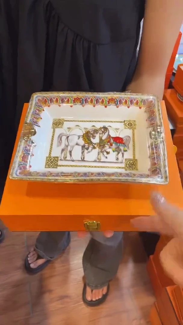 杯鸿辉家品牌瓷器，京东包邮！