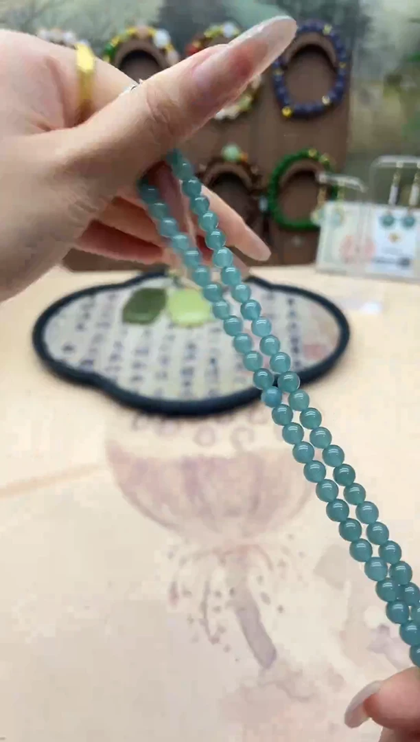 颈饰未镶嵌翡翠1