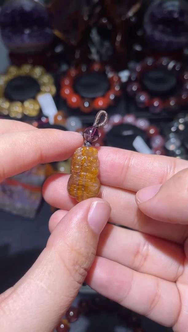 水晶珠宝半成品未镶嵌极光貔貅