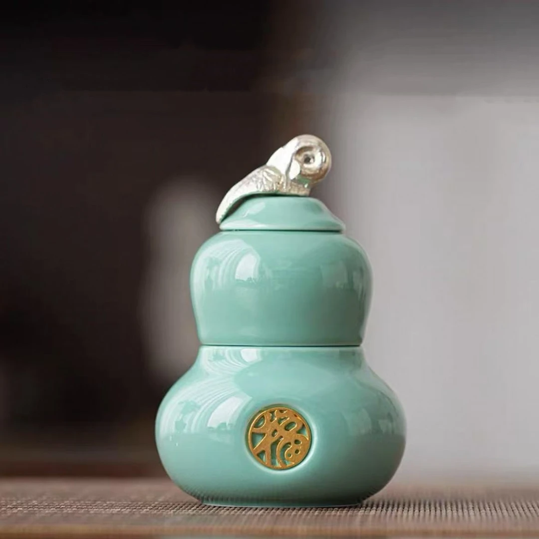 阿茶  青色葫芦茶叶罐（Q7959）