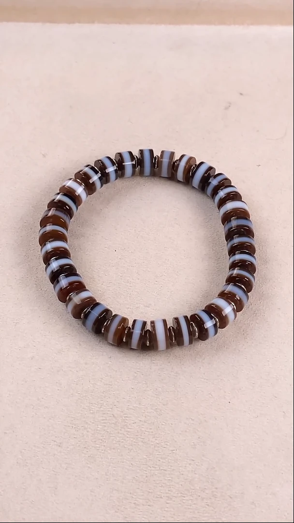 未镶嵌石英质玉珠宝奇石1