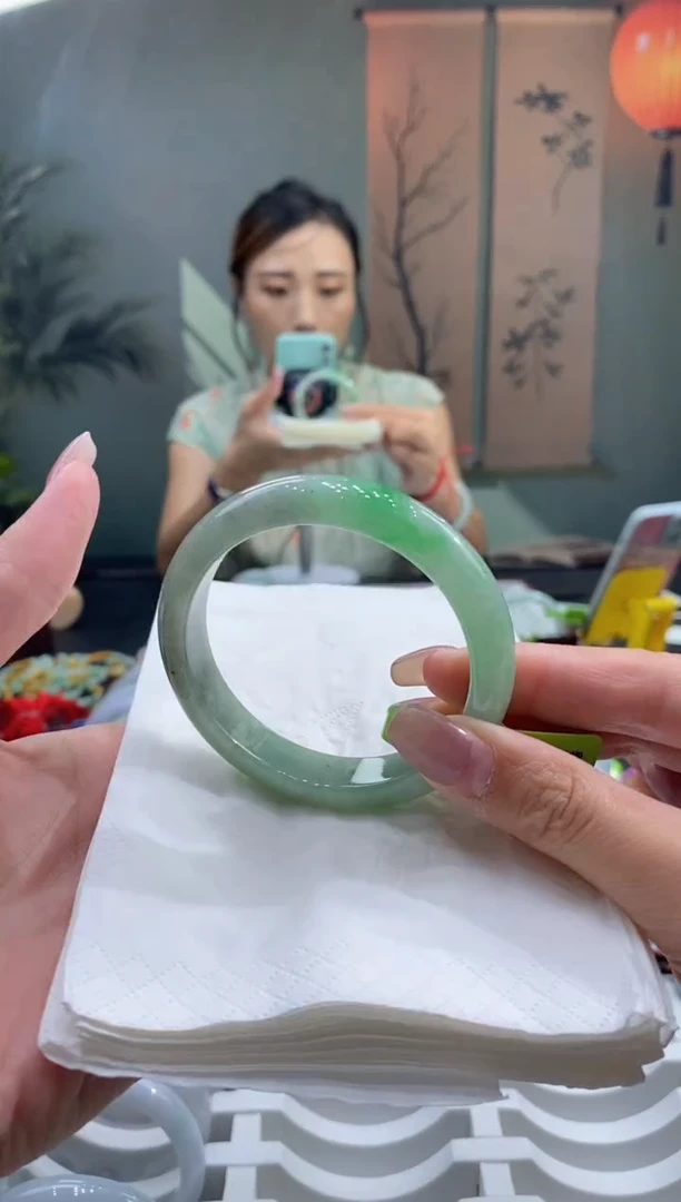 未镶嵌手镯翡翠000030711