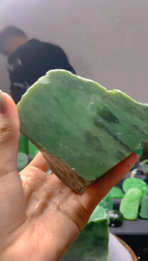 未镶嵌和田玉珠宝半成品1