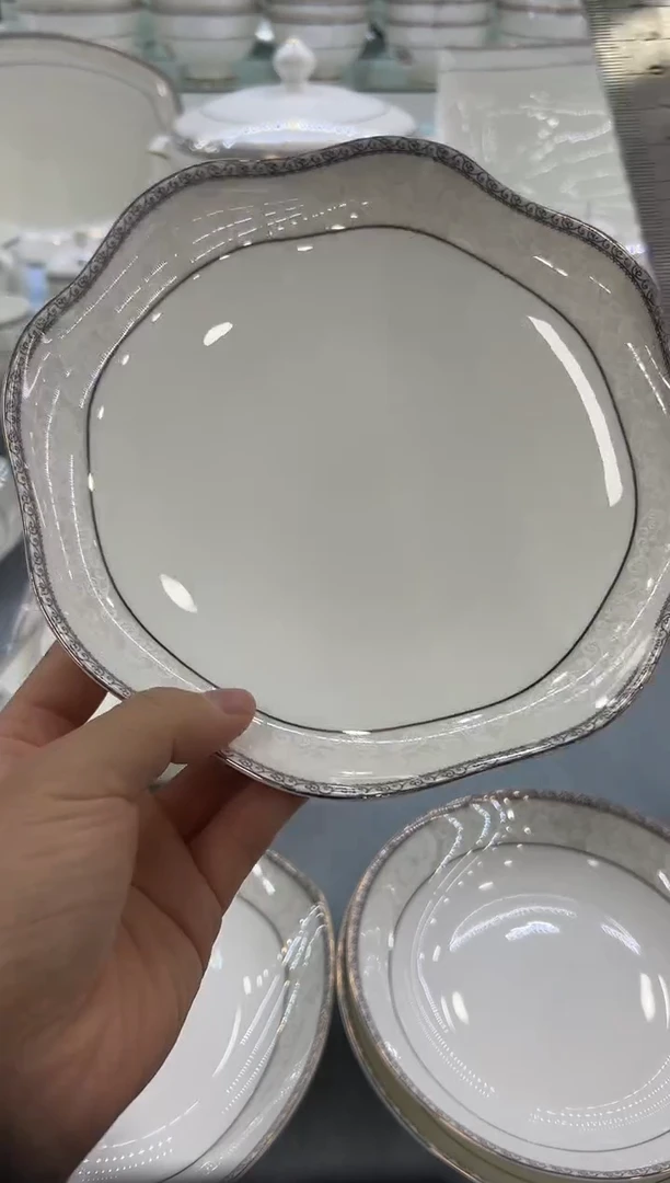 骨瓷玲珑8方4个