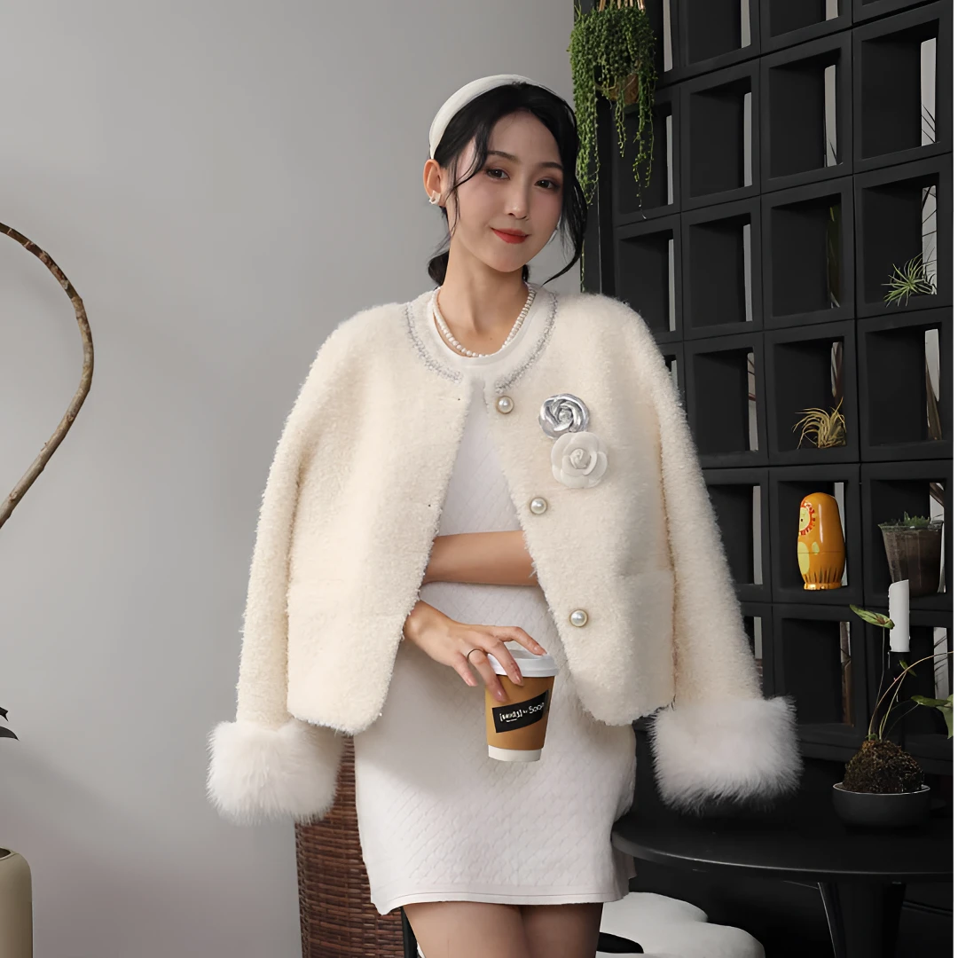 女上衣雪尼绒毛毛短外套直筒型百搭宽松短款冬季小香风复古休闲