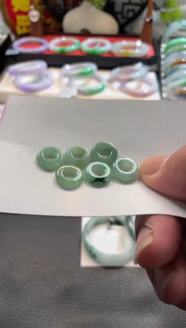 颈饰未镶嵌翡翠55号链接 有纹裂