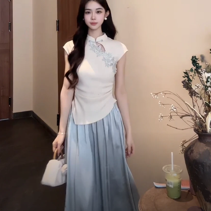 【游春令】春夏复古新中式设计感优雅修身唐装上衣缎面提花伞裙套装