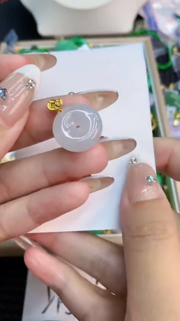 翡翠未镶嵌吊坠(不含链)1