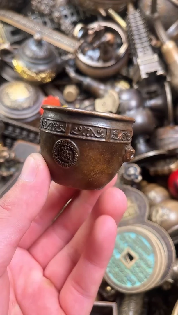 精美铜器点击下单