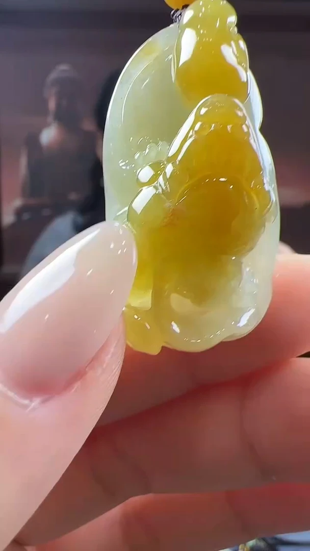 未镶嵌挂件翡翠自*醒蟾
