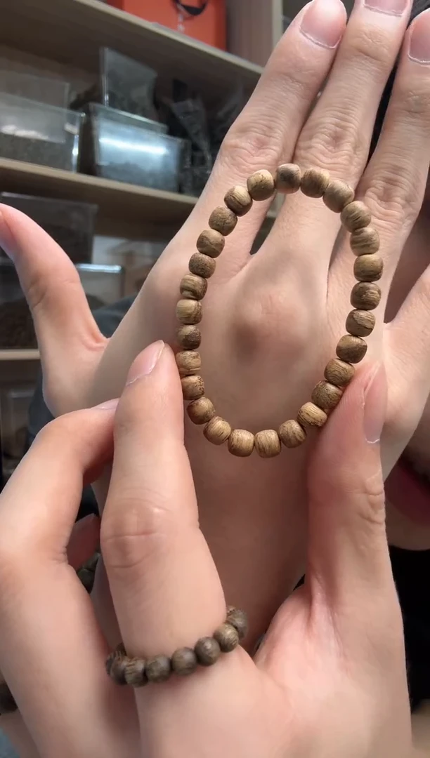 沉香手串06加里曼丹老型珠单圈 多样性发其一