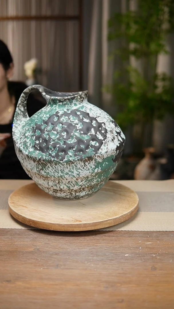 【闪购商品】陶瓷 花器涂鸦绿胖奶壶