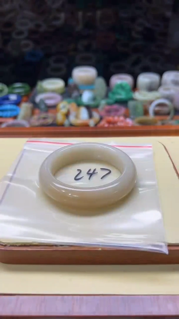 未镶嵌手镯石英质玉陌**๑247