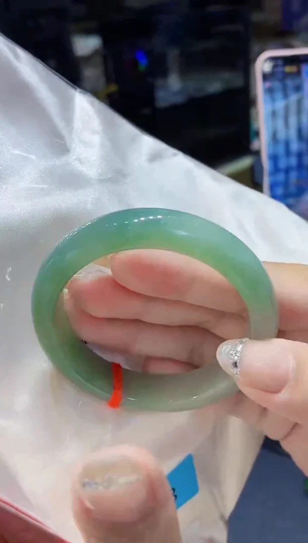 未镶嵌手镯翡翠翡翠手镯53