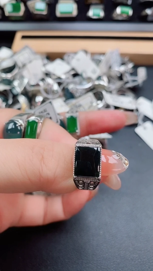 银S925镶嵌戒指翡翠21212121