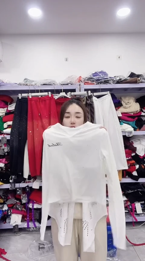 闪电购精品女装65M