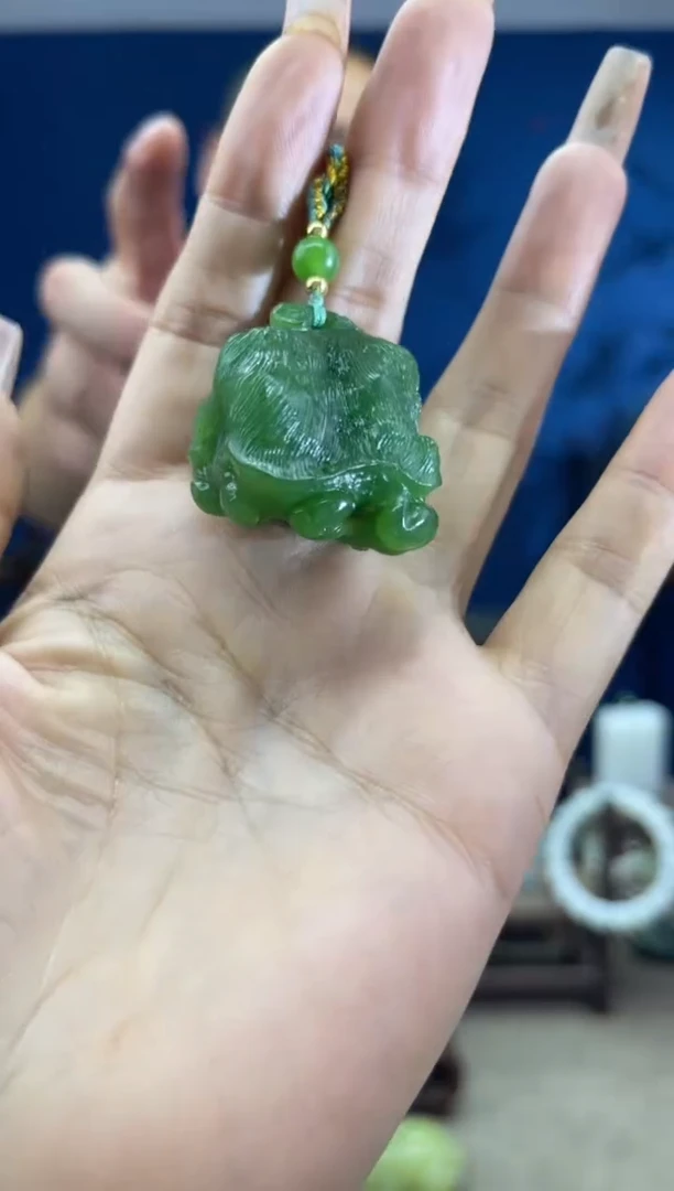 和田玉未镶嵌颈饰1