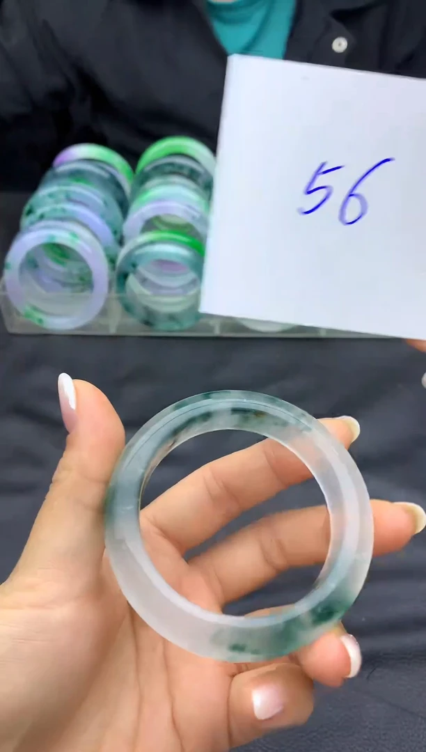 玉石冰翠时尚手镯成品