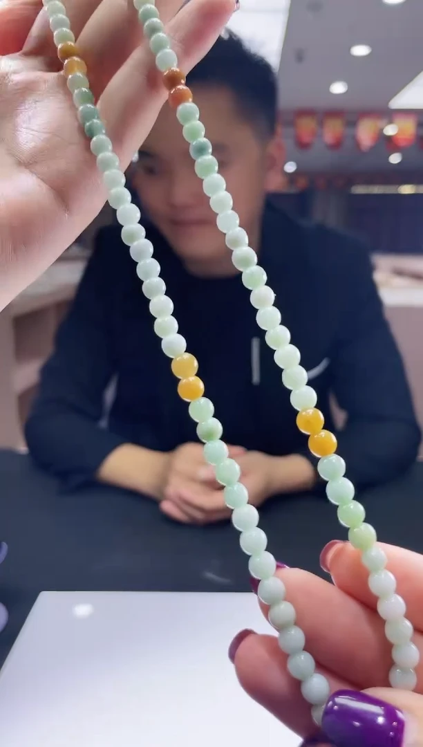 翡翠未镶嵌颈饰 翡翠