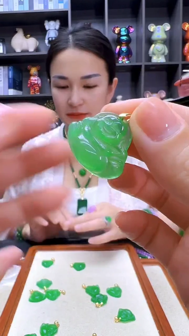 翡翠14K金镶嵌颈饰沉白diy劲饰