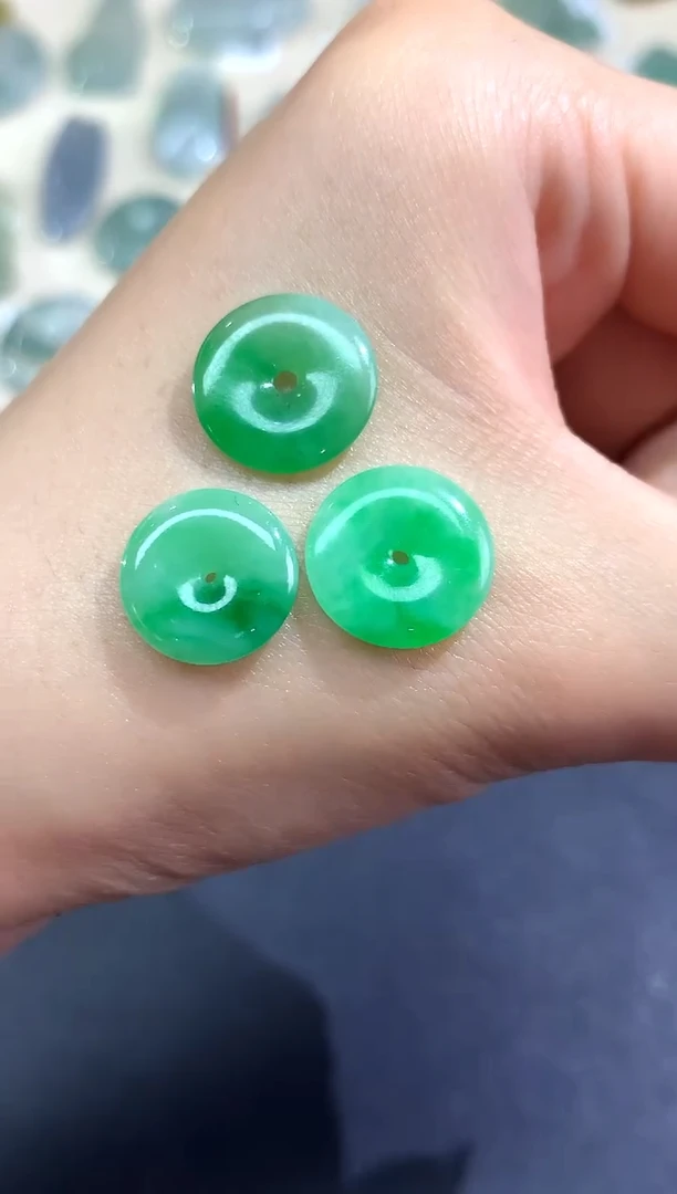 未镶嵌定制翡翠毛货翡翠|680多样性发其一